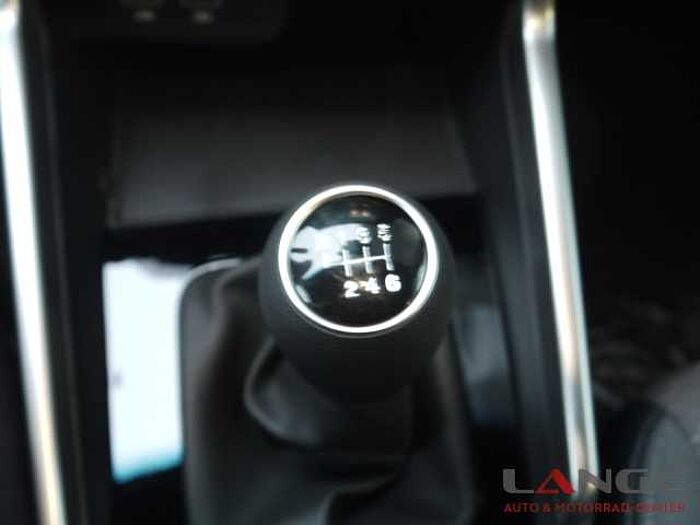 SsangYong Torres 1.5 Amber 2WD Klimaautom Temp Tel.-Vorb. PDC Regensensor Alu BT eFH 1.5 Amber 2WD Klimaautom Temp Tel.-Vorb. PDC Regensensor Alu BT eFH