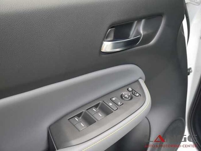 Honda Jazz 1.5 i-MMD Hybrid Advance Sport SHZ Temp Tel.-Vorb. PDC Regensensor Alu BT L 1.5 i-MMD Hybrid Advance Sport SHZ Temp Tel.-Vorb. PDC Regensensor Alu BT Lichts