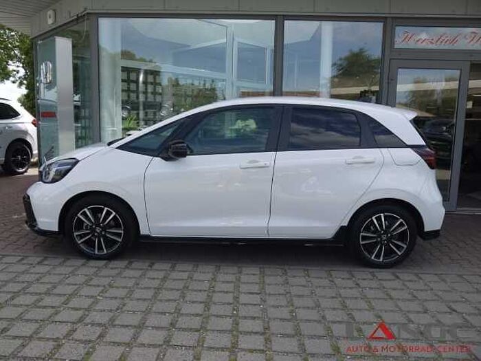 Honda Jazz 1.5 i-MMD Hybrid Advance Sport SHZ Temp Tel.-Vorb. PDC Regensensor Alu BT L 1.5 i-MMD Hybrid Advance Sport SHZ Temp Tel.-Vorb. PDC Regensensor Alu BT Lichts