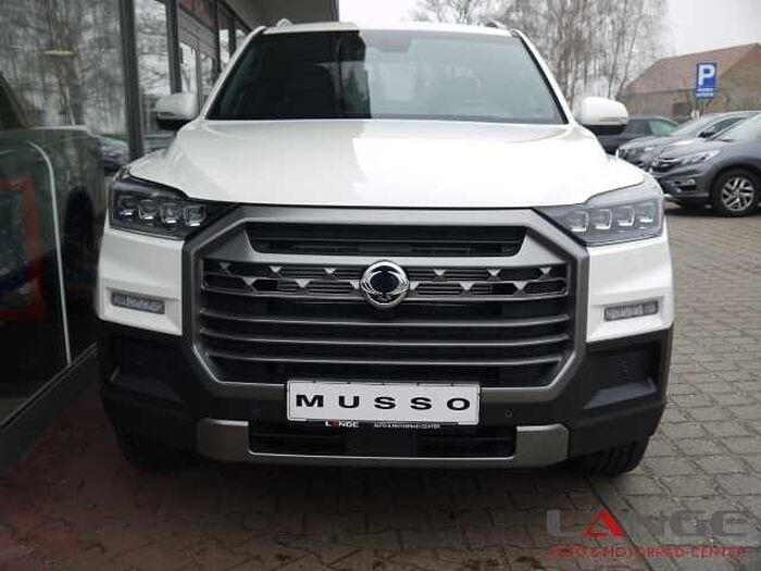 SsangYong MUSSO Musso Grand Black Line 4WD Allrad Navi Xenon Klimaautom SD SHZ Temp Tel.-V Musso Grand Black Line 4WD Allrad Navi Xenon Klimaautom SD SHZ Temp Tel.-Vorb.