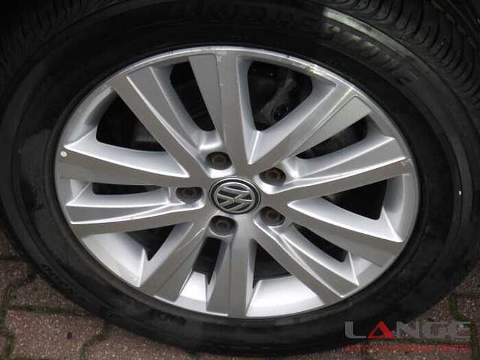 Volkswagen Transporter T6 2.0 TDI Bus Multivan Highline 4Motion AHK-abnehmbar Navi Leder T6 2.0 TDI Bus Multivan Highline 4Motion AHK-abnehmbar Navi Leder