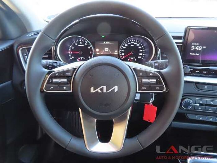 Kia XCee'd 1.0T 100 VIS STD Navi SHZ Temp Tel.-Vorb. PDC Alu Klima BT eFH NSW Tagfa XCeed