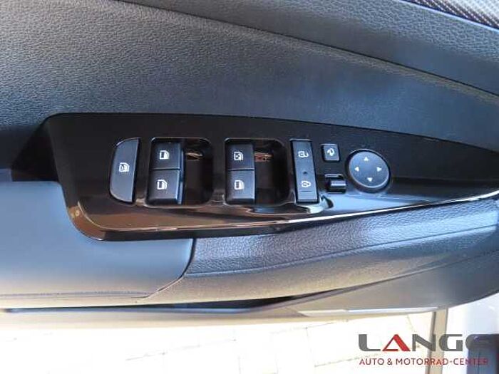 Kia Sportage 1.6T 48V 2WD DCT VIS KOM Navi digitales Cockpit LED Apple CarPlay Andro 1.6T 48V 2WD DCT VIS KOM Navi digitales Cockpit LED Apple CarPlay Android Auto