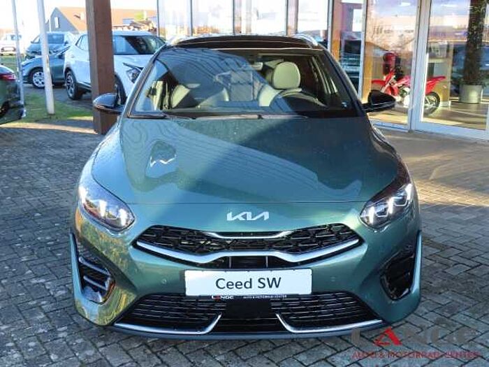 Kia Cee'd_sw 1.5T 140 DCT7 GTL TEC LED Navi Leder digitales Cockpit Soundsystem JBL Ceed_sw