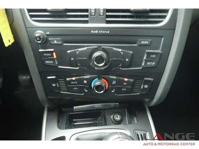 Audi A4 TFSI 1.8 Attraction sehr wenig Kilometer El. Heckklappe Klimaautom SHZ Alu el
