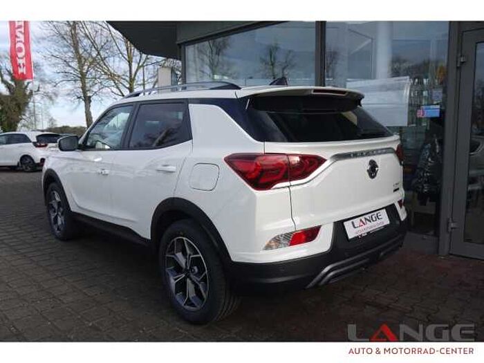 SsangYong Korando Bliss 1.5 AT Navi SHZ Temp Tel.-Vorb. PDC Regensensor Alu Klima BT eFH N