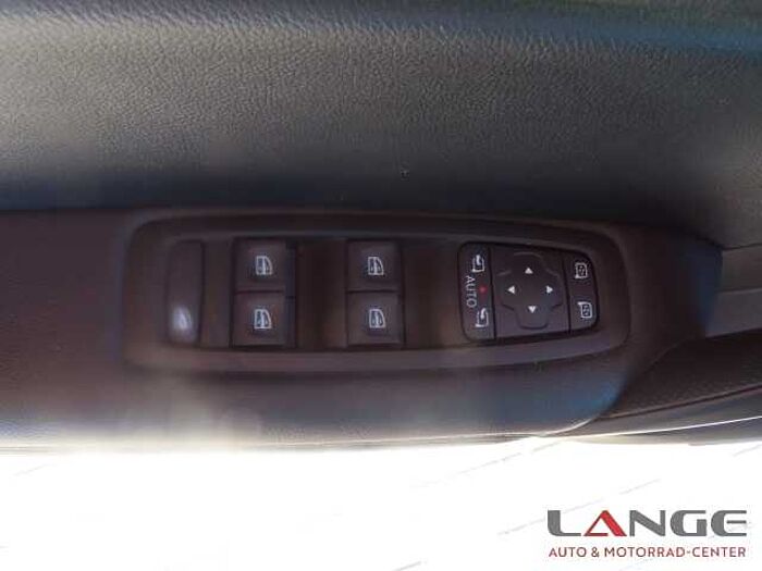 Renault Megane TCe 130 Energy 1.2 IV Grandtour Symphony HUD Navi Leder Digitales Cockpit