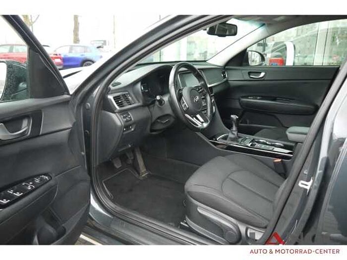 Kia Optima 2.0 CVVT EU6d-T Sportswagon Vision Anhängerkupplung Navi Mehrzonenklima S