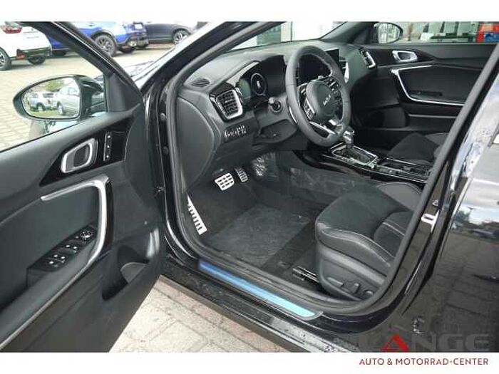 Kia Cee'd_sw 1.5T 140 DCT7 GTL TEC AHK Navi Leder Rückfahrkam. Apple CarPlay Ceed_sw