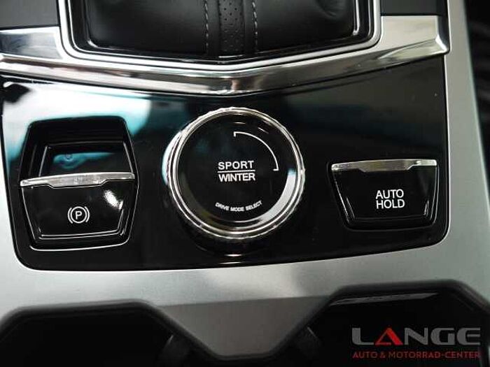 KGM Tivoli Korando 1.5 T-GDi Nomad Automatik Navi SHZ Temp Tel.-Vorb. PDC Regensenso