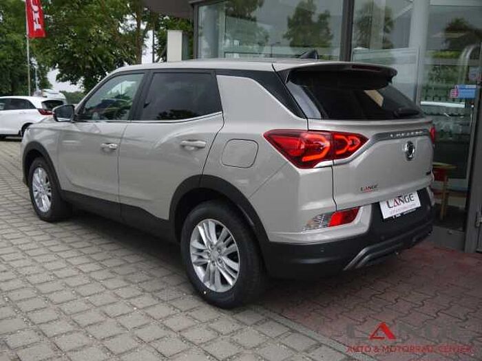KGM Tivoli Korando 1.5 T-GDi Nomad Automatik Navi SHZ Temp Tel.-Vorb. PDC Regensenso