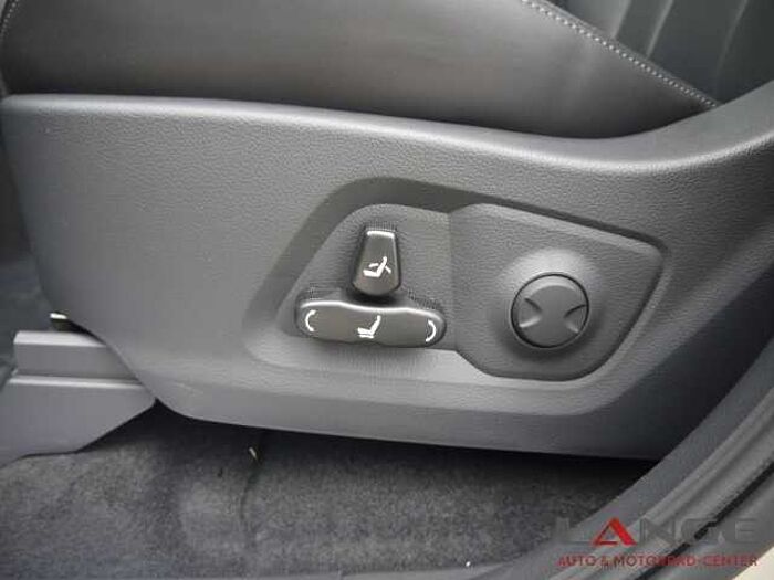 KGM Musso Grand 2.2 e-XDi AWD Black Navi Klimaautom SHZ Temp Tel. -Vorb. PDC Regensen