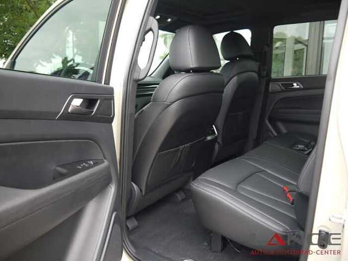 KGM Musso Grand 2.2 e-XDi AWD Black Navi Klimaautom SHZ Temp Tel. -Vorb. PDC Regensen