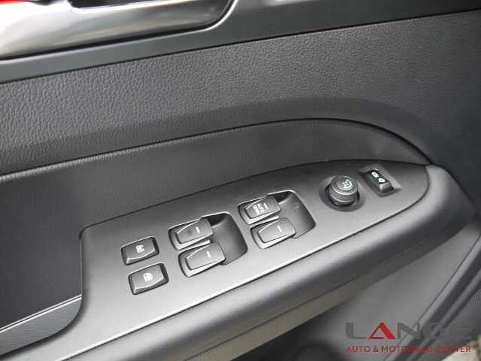 KGM Musso Grand 2.2 e-XDi AWD Bliss Temp Tel. -Vorb. Regensensor BT eFH NSW Tagfahrli