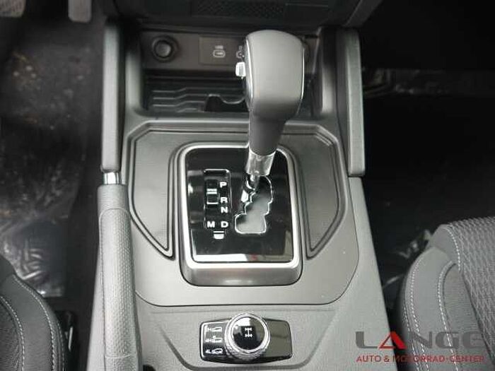 KGM Musso Grand 2.2 e-XDi AWD Bliss Temp Tel. -Vorb. Regensensor BT eFH NSW Tagfahrli