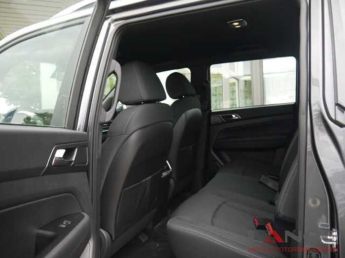 KGM Musso Grand 2.2 e-XDi AWD Bliss Temp Tel. -Vorb. Regensensor BT eFH NSW Tagfahrli