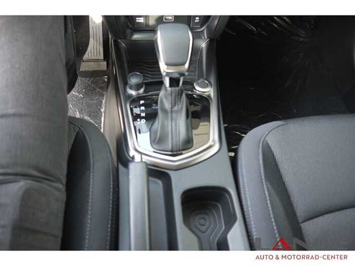 KGM Tivoli 1.5 T-GDi 6 A T Nomad Navi SHZ Temp Tel. -Vorb. PDC Regensensor Alu Klima