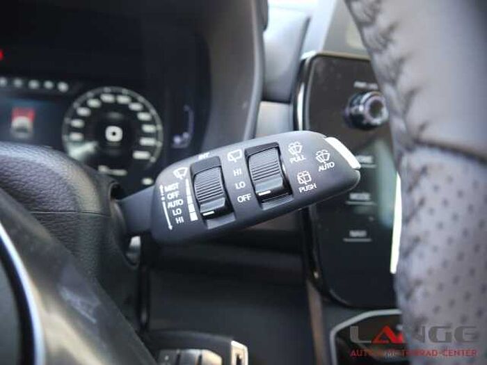 KGM Tivoli 1.5 T-GDi 120kW Nomad Navi SHZ Temp Tel. -Vorb. PDC Regensensor Alu Klima