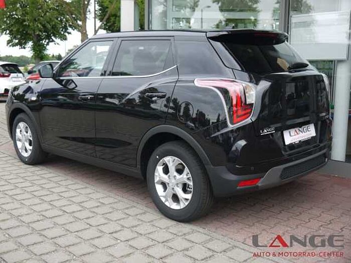 KGM Tivoli 1.5 T-GDi Nomad Automatik Navi SHZ Temp Tel. -Vorb. PDC Regensensor Alu Kl