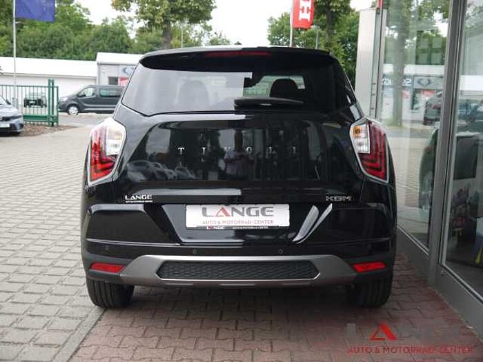 KGM Tivoli 1.5 T-GDi Nomad Automatik Navi SHZ Temp Tel. -Vorb. PDC Regensensor Alu Kl