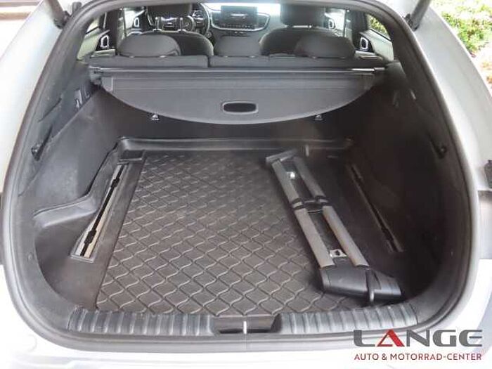 Kia ProCee'd 1.6 CRDi DCT GT-Line Navi Digitales Cockpit Soundsystem JBL LED ProCeed