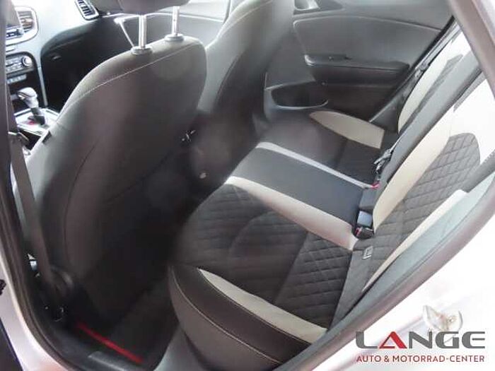 Kia ProCee'd 1.6 CRDi DCT GT-Line Navi Digitales Cockpit Soundsystem JBL LED ProCeed