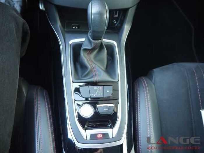 Peugeot 308 1.2 e-THP PureTech 130 SW Allure Sportpaket Panorama Navi Leder Soundsystem