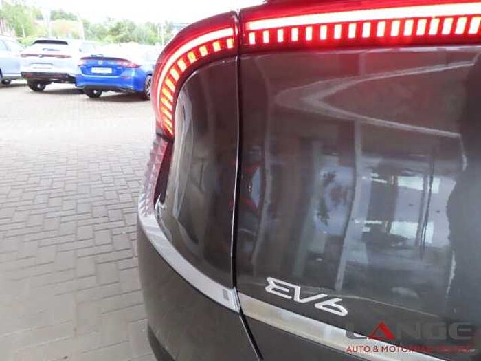 Kia EV6 Basis 2WD 77.4 RWD WP AIR COM ASS DR StandHZG Navi Digitales Cockpit Memory