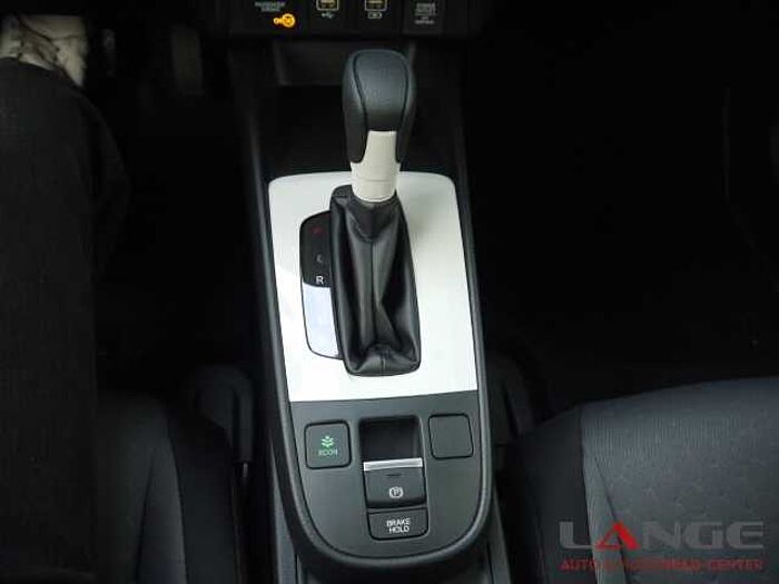 Honda Jazz i-MMD Hybrid 1.5 AT Elegance Navi LED ACC Apple CarPlay Android Auto Klimaa
