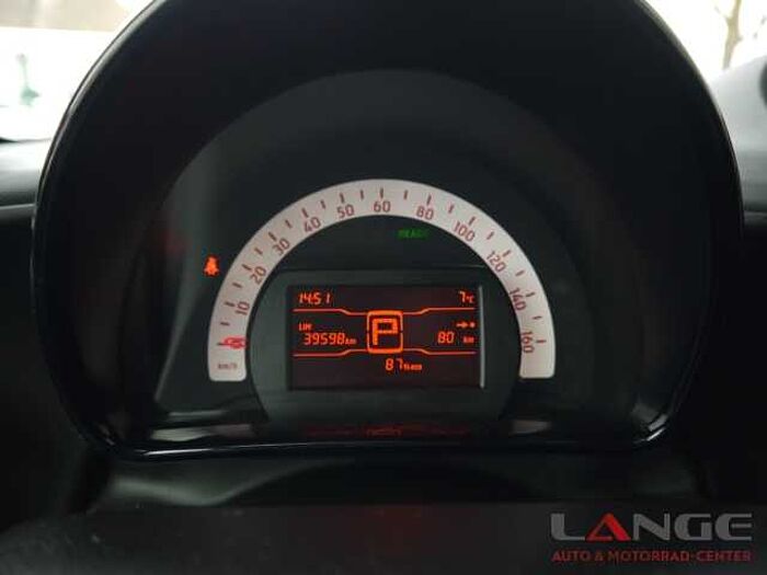 Smart fortwo coupe electric drive Bluetooth Radio Klimaanlage