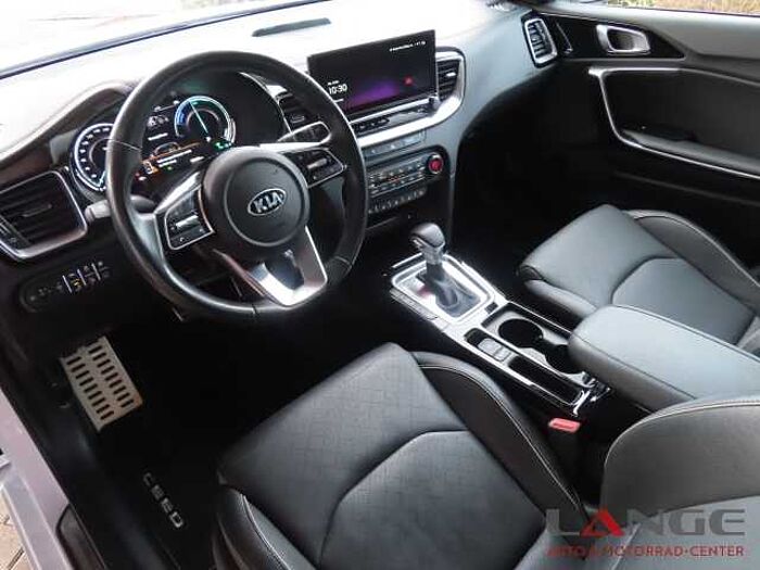 Kia Cee'd_sw Sportswagon PHEV Platinum Edition Navi Leder Digitales Cockpit Soundsys Ceed_sw
