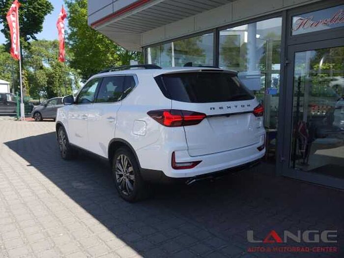 SsangYong REXTON Rexton Sapphire Elegance 2.2D Blackline Navi Klimaautom SHZ Temp Tel. -Vor