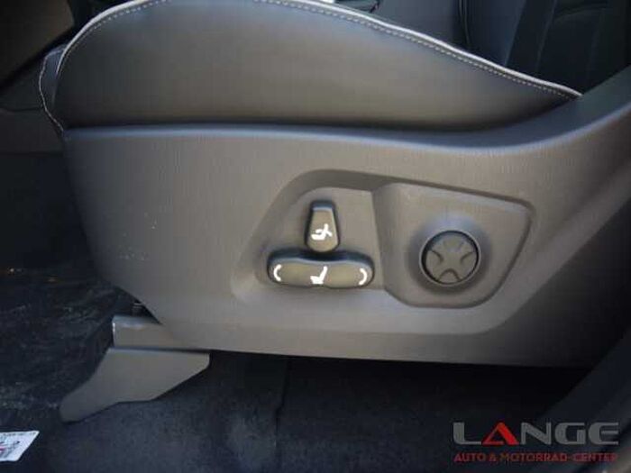 SsangYong REXTON Rexton Sapphire Elegance 2.2D Blackline Navi Klimaautom SHZ Temp Tel. -Vor