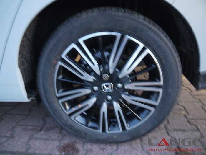 Honda Jazz i-MMD Hybrid 1.5 AT Advance Navi LED ACC Apple CarPlay Android Auto WLAN DA