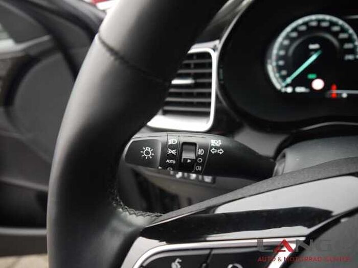Kia XCee'd 1.6 PHEV DCT6 INS Apple CarPlay Rückfahrkam. El. Heckklappe XCeed