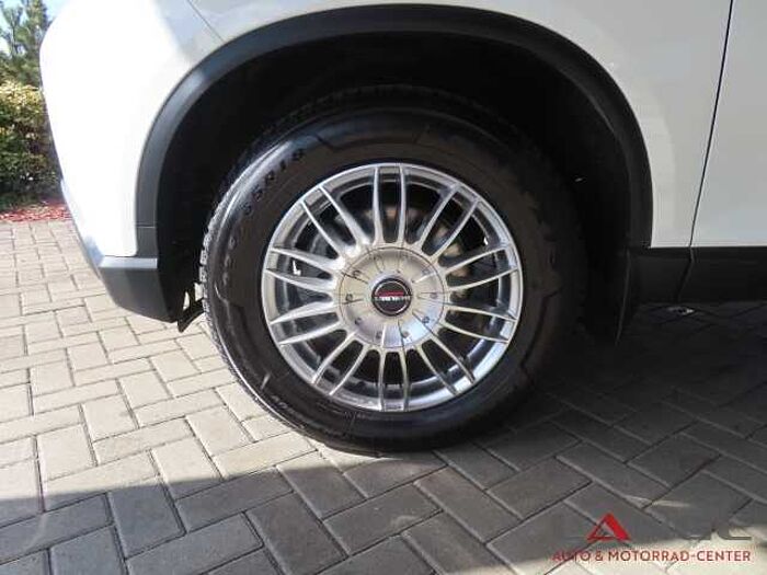 SsangYong MUSSO 2.2 Grand 4WD Aut. Nav Navi Sperrdiff. 8-fach Mehrzonenklima