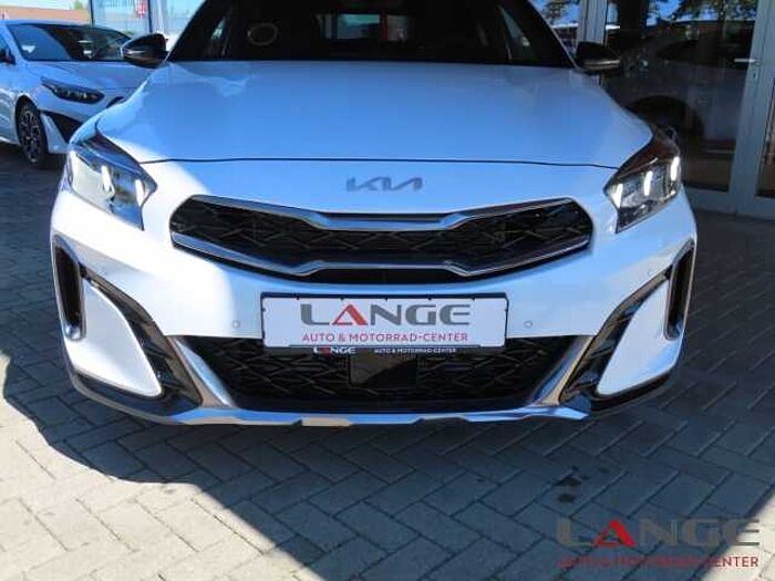 Kia XCee'd Line 1.5 T-GDI EU6e 1.5T 140 DCT7 GT LINE ST AHK Navi Digitales Cockpit S XCeed