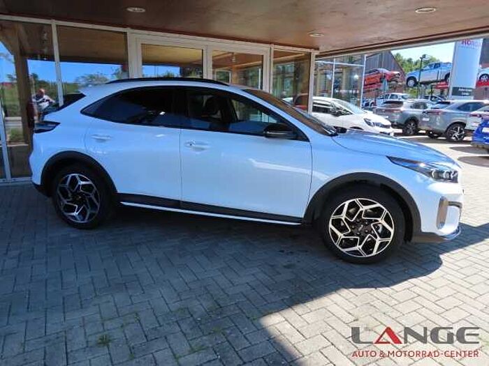 Kia XCee'd Line 1.5 T-GDI EU6e 1.5T 140 DCT7 GT LINE ST AHK Navi Digitales Cockpit S XCeed