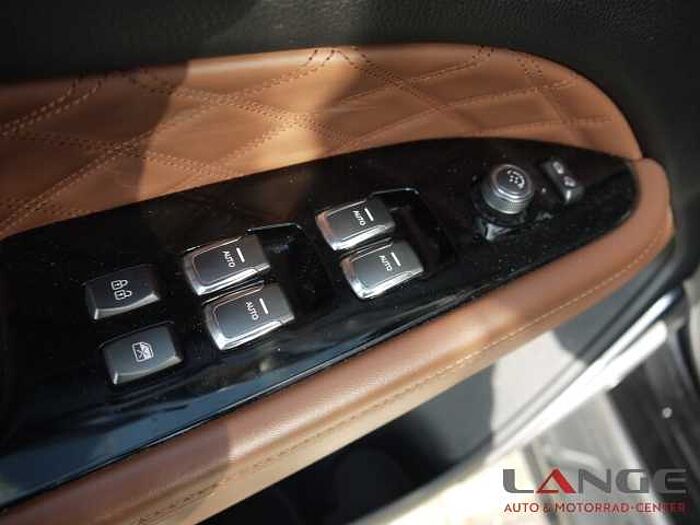 SsangYong REXTON Rexton 2.2 Saphirre 4x4 AZV Trittbretter AHK Leder Memory Sitze Bi-Xenon