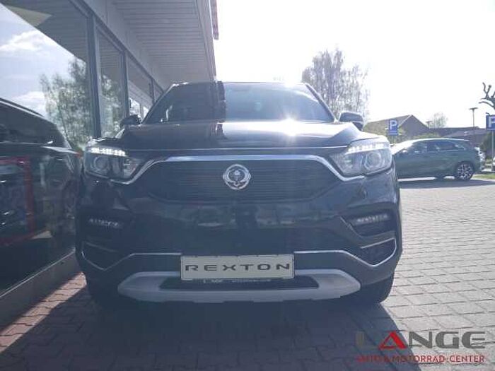 SsangYong REXTON Rexton 2.2 Saphirre 4x4 AZV Trittbretter AHK Leder Memory Sitze Bi-Xenon