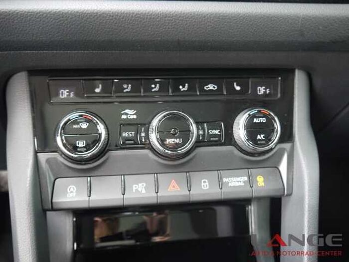 SKODA Kodiaq Clever 4x4 DSG El. Panodach Navi Digitales Cockpit 360 Kamera LED Blendfr
