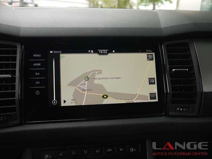 SKODA Kodiaq Clever 4x4 DSG El. Panodach Navi Digitales Cockpit 360 Kamera LED Blendfr