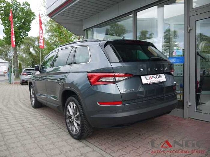 SKODA Kodiaq Clever 4x4 DSG El. Panodach Navi Digitales Cockpit 360 Kamera LED Blendfr