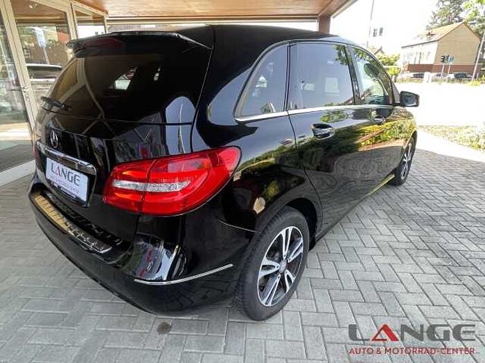 Mercedes-Benz B 220 4Matic Bi-Xenon Kurvenlicht Klimaautom SHZ Parklenkass. Totwinkelassistent
