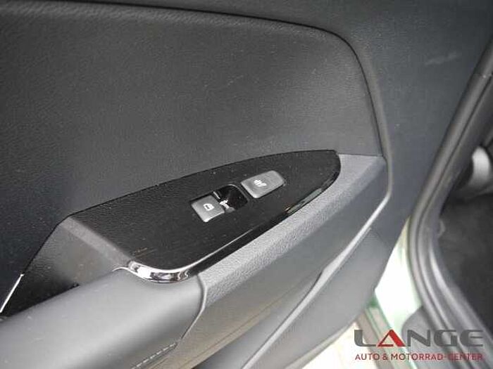Kia Sportage Vision 1.6T 48V 2WD DCT VIS AZV Navi Digitales Cockpit LED ACC Apple Ca
