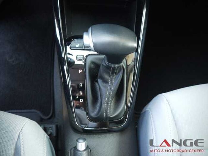 Kia Rio Spirit 1.4 AT SPIRIT TECH NAVI Apple CarPlay Klimaautom DAB SHZ LenkradHZG
