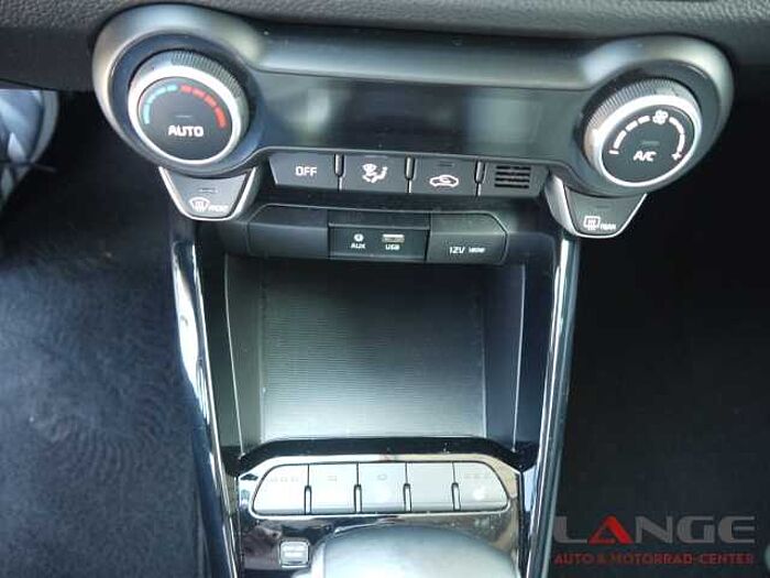 Kia Rio Spirit 1.4 AT SPIRIT TECH NAVI Apple CarPlay Klimaautom DAB SHZ LenkradHZG