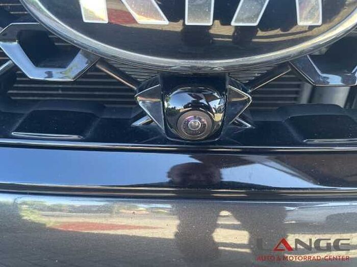 Kia Sorento 2.2D AWD DCT8 PLAT NAPPA Navi Klimaautom SHZ Temp PDC Alu