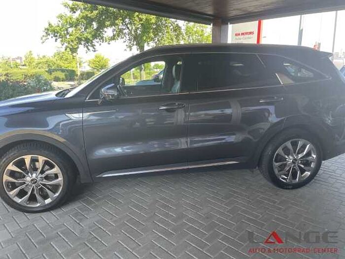 Kia Sorento 2.2D AWD DCT8 PLAT NAPPA Navi Klimaautom SHZ Temp PDC Alu