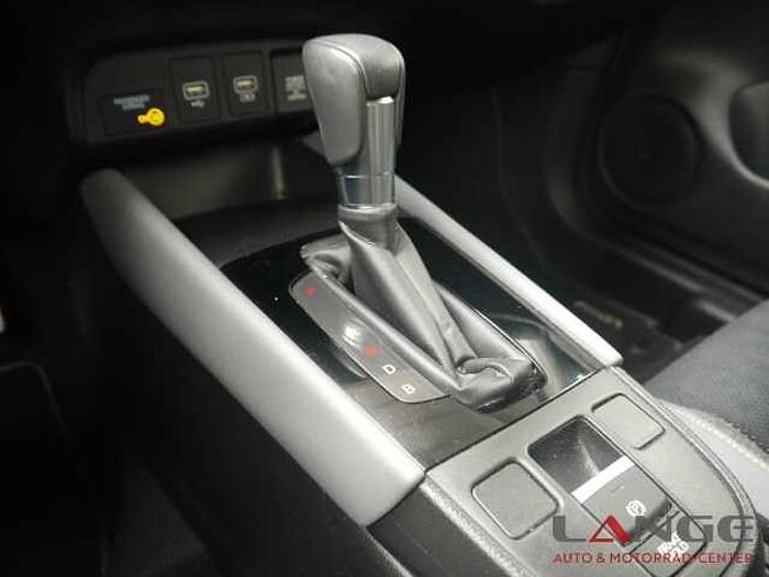 Honda Jazz 1.5 i-MMD Hybrid Advance Sport SHZ Temp Tel.-Vorb. PDC Regensensor Alu BT L